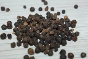How To Use Black Pepper As A Pesticide-black-pepper